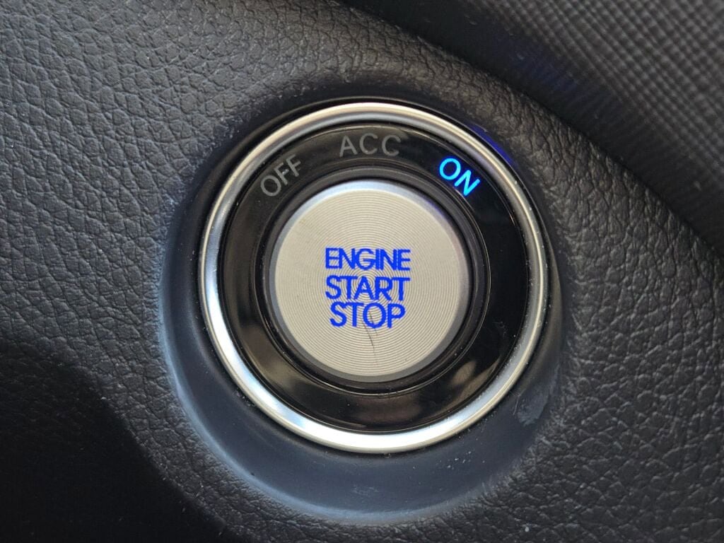 2017 HYUNDAI SANTA FE - Image 30