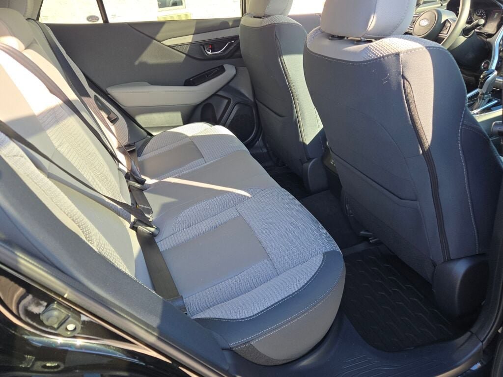 2025 SUBARU OUTBACK - Image 9