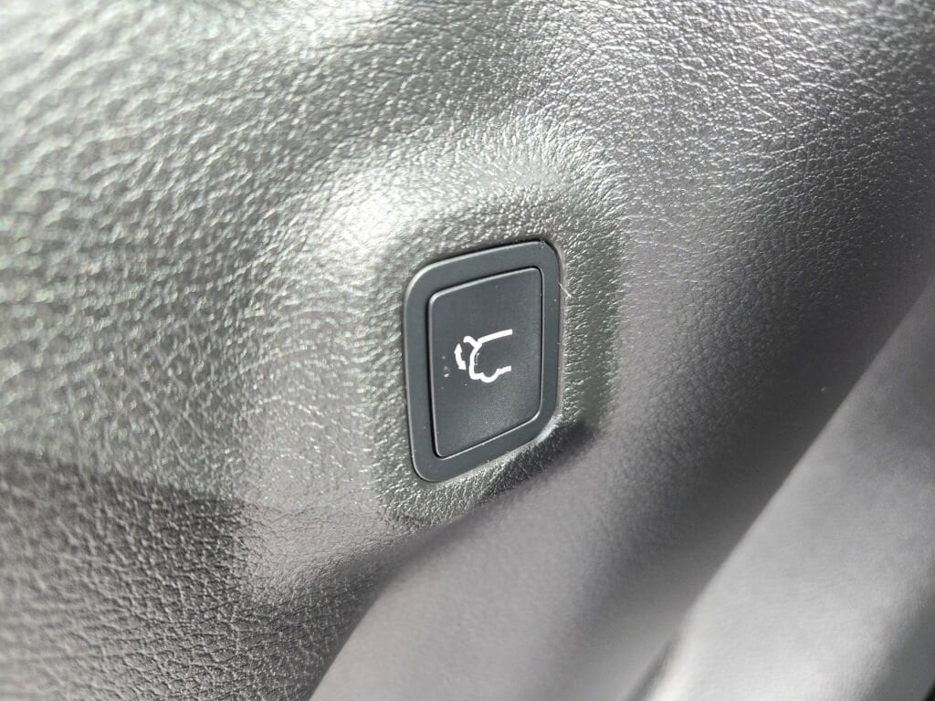 2025 JEEP COMPASS - Image 17