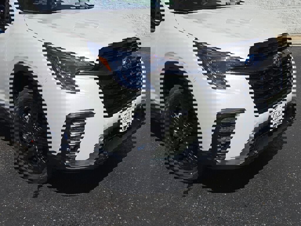 2025 Subaru Ascent Onyx Edition photo 2