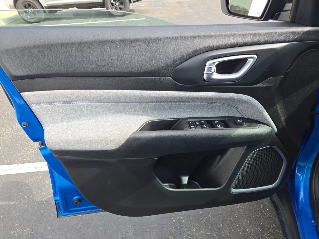 2025 JEEP COMPASS - Image 20