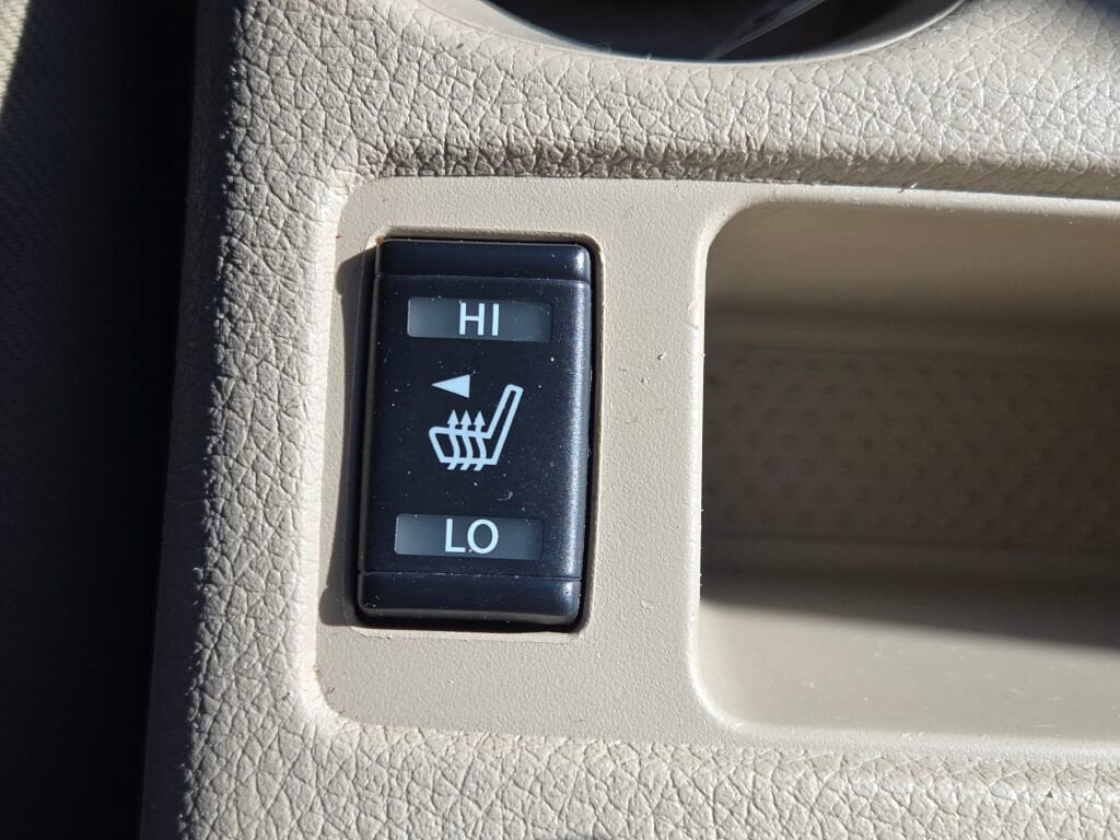 2017 NISSAN ROGUE - Image 29