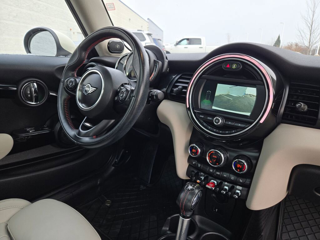 2019 MINI HARDTOP - Image 12