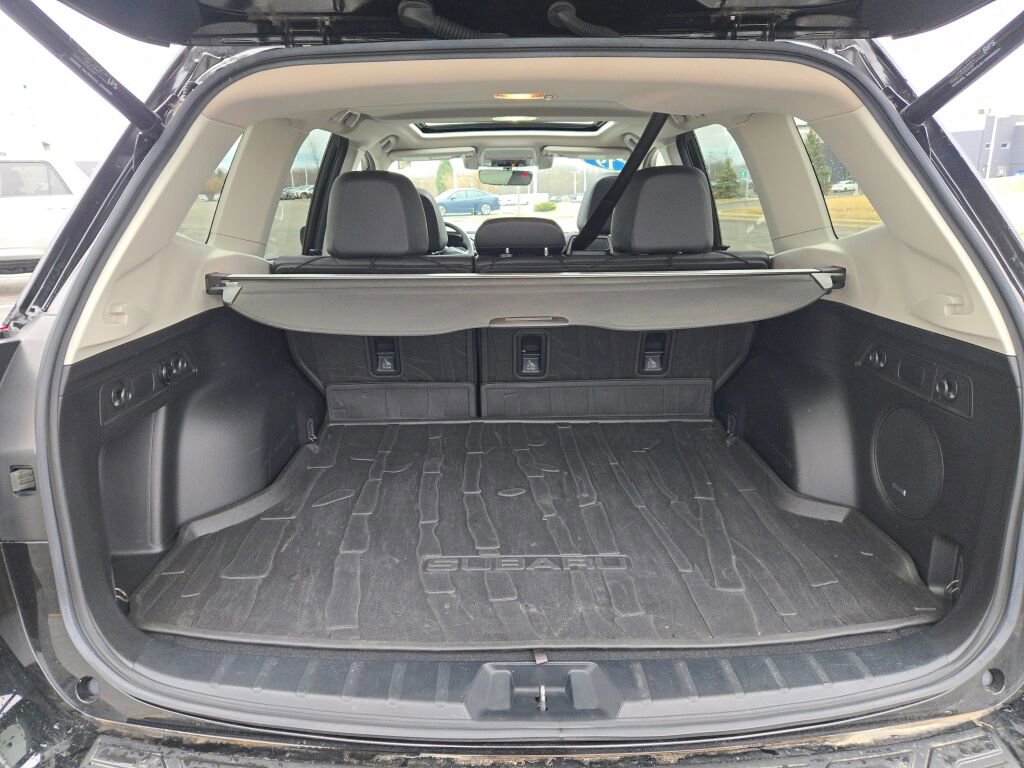 2019 SUBARU FORESTER - Image 17