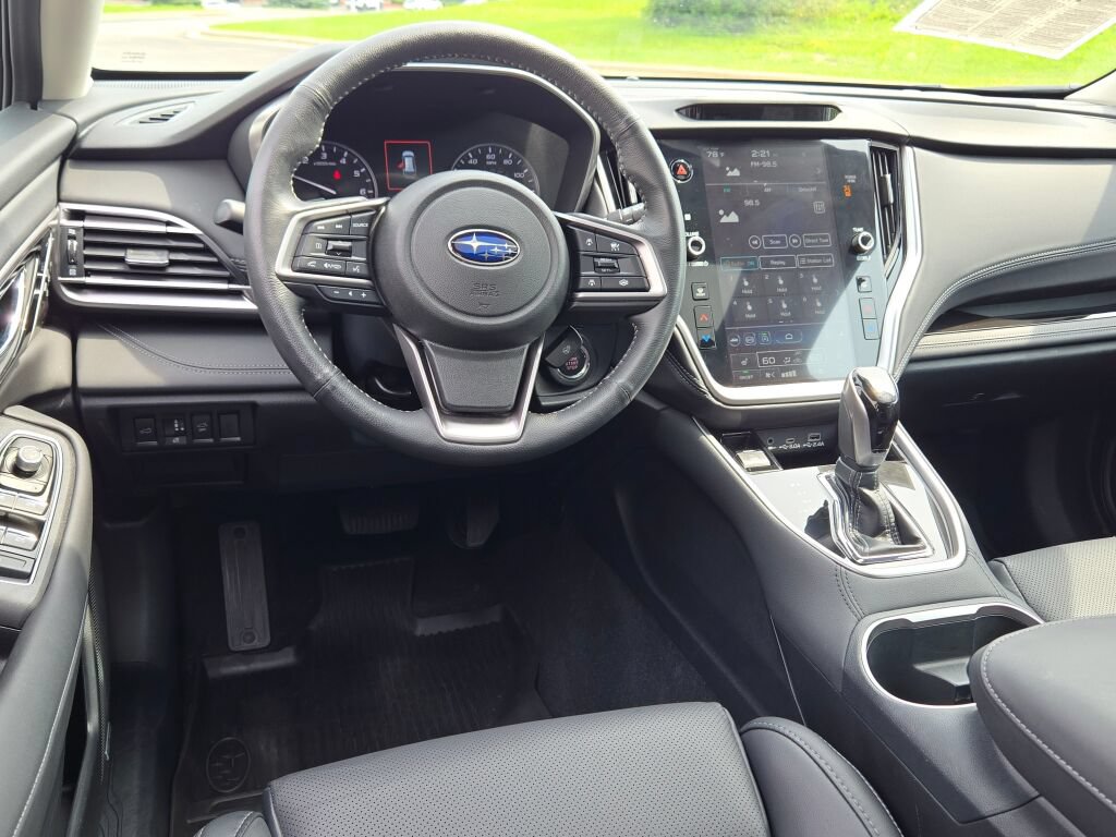 2025 Subaru Outback Limited - Photo 19