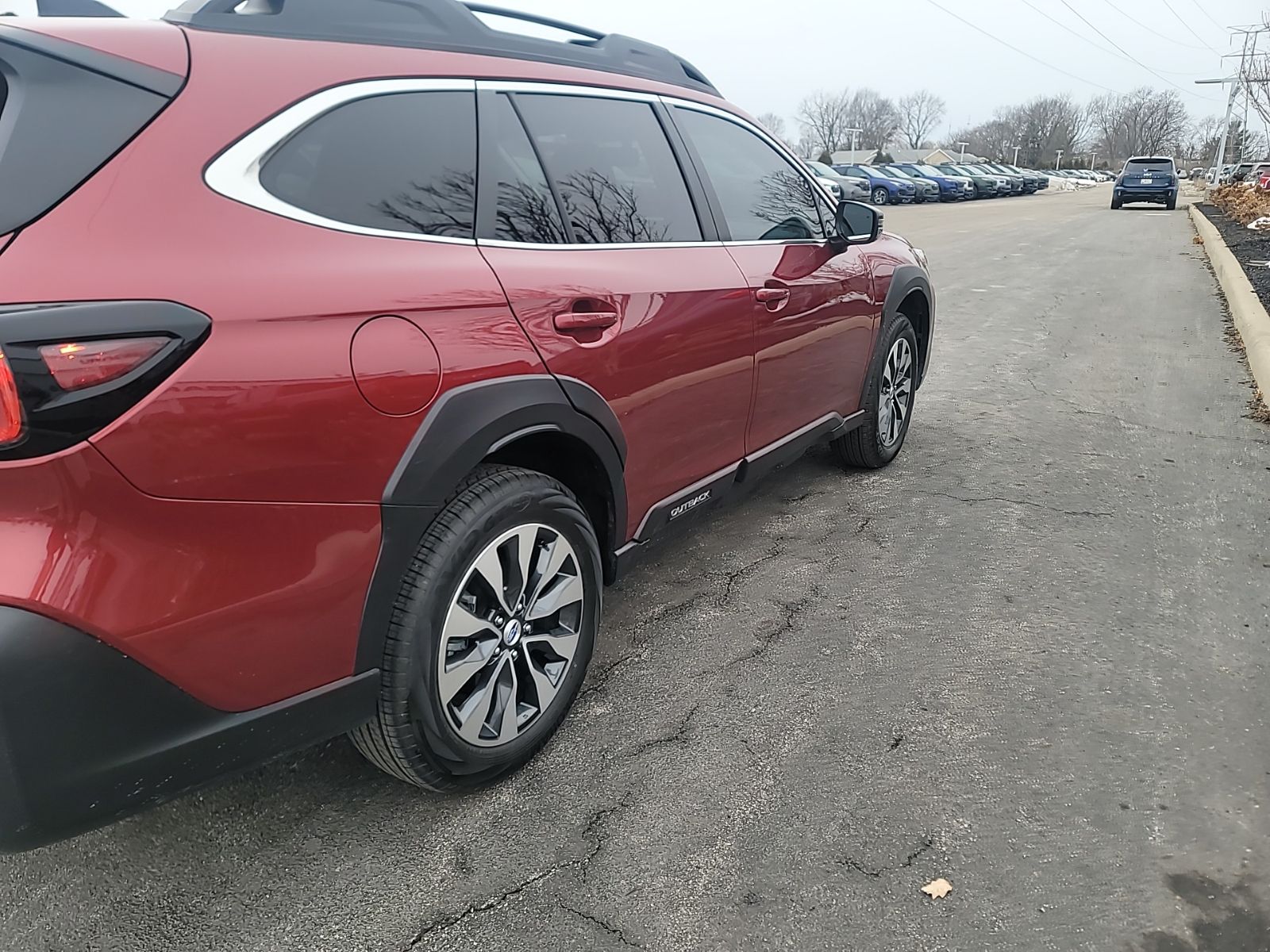 2025 SUBARU OUTBACK - Image 10
