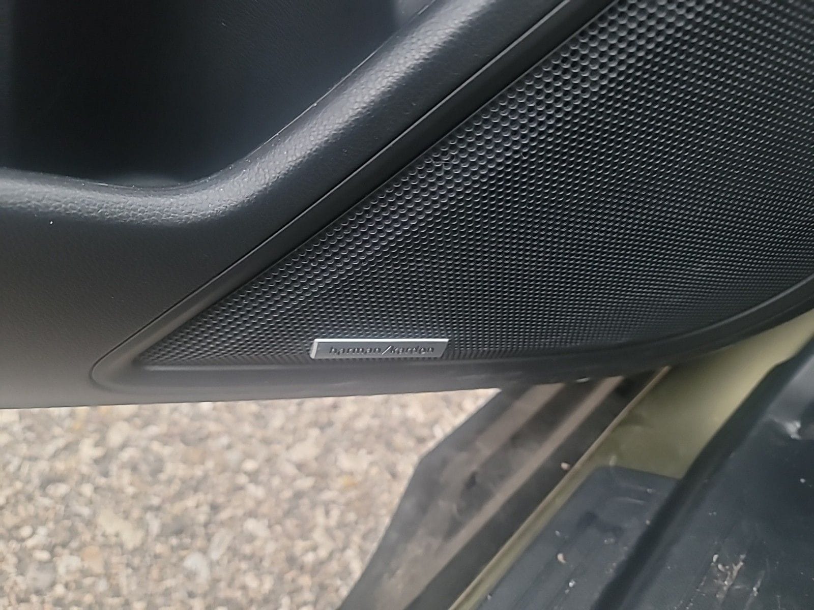 2024 SUBARU OUTBACK - Image 21