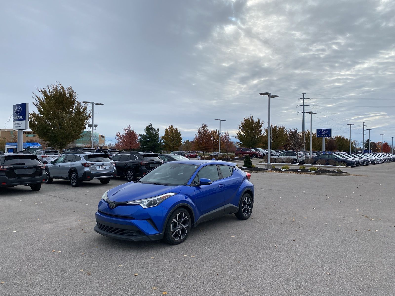 2018 Toyota C-HR XLE photo 2