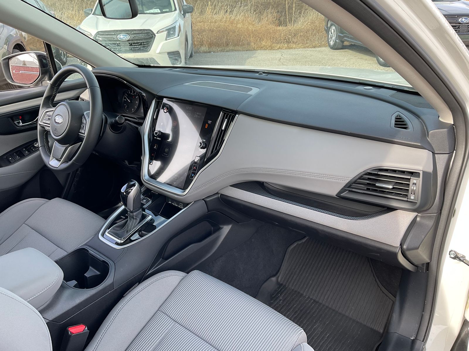 2025 SUBARU LEGACY - Image 32