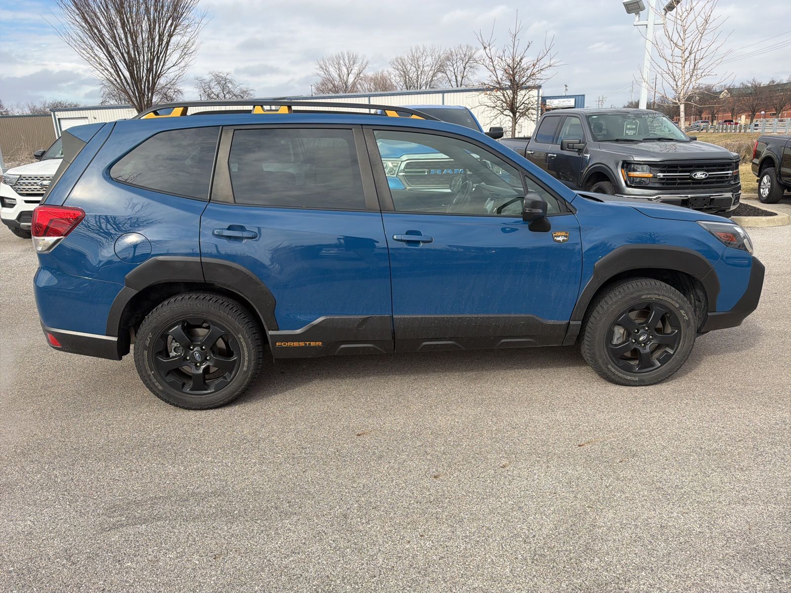 2022 SUBARU FORESTER - Image 11