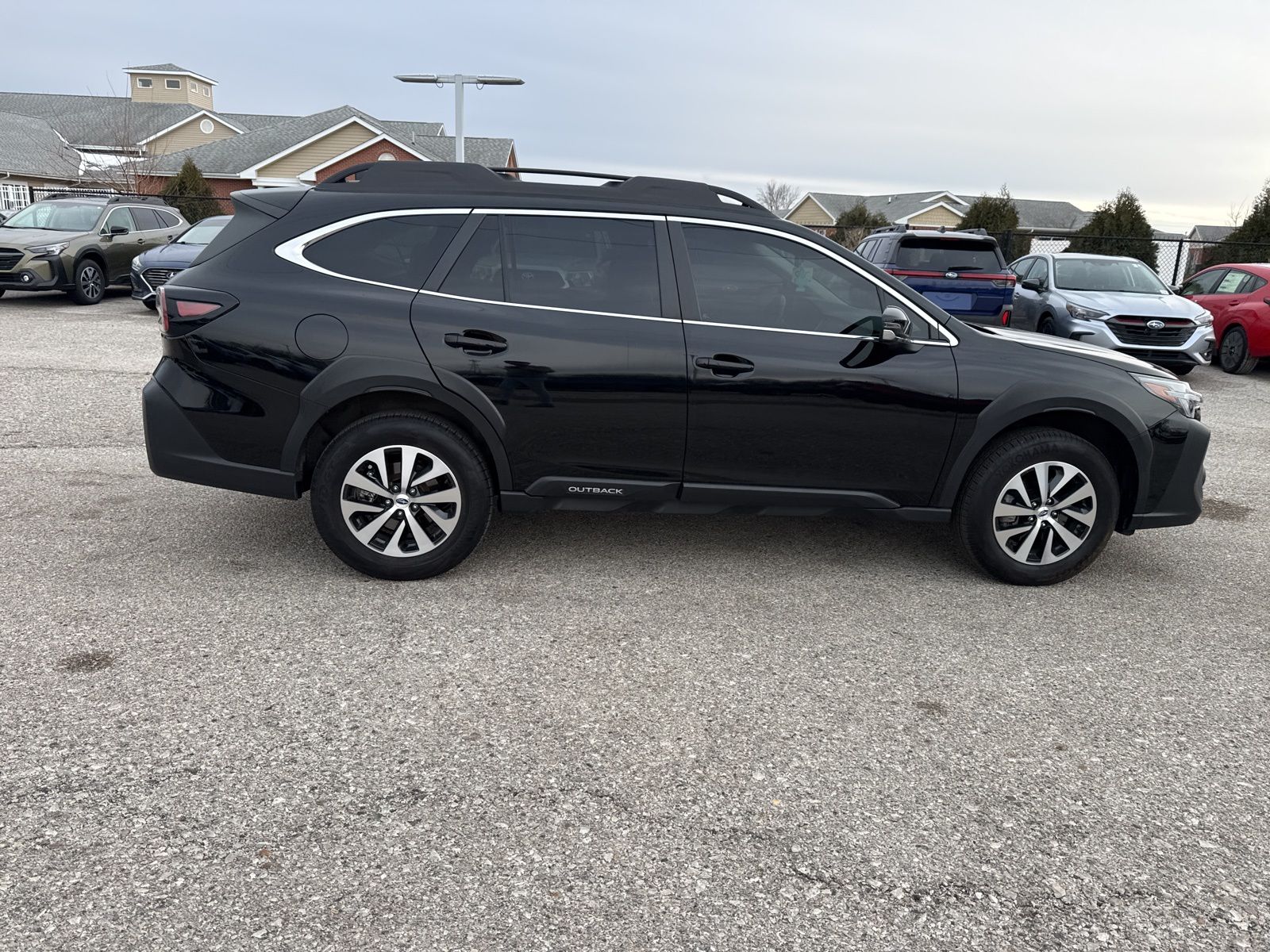 2024 SUBARU OUTBACK - Image 12