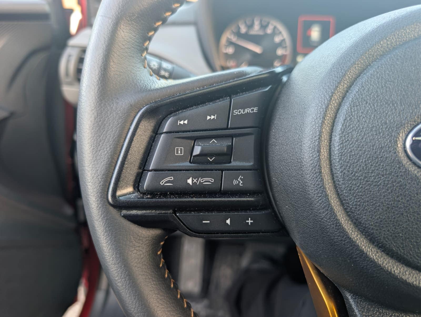 2025 SUBARU CROSSTREK - Image 21