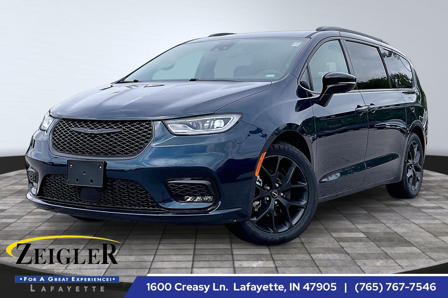2025 Chrysler Pacifica Limited's photo