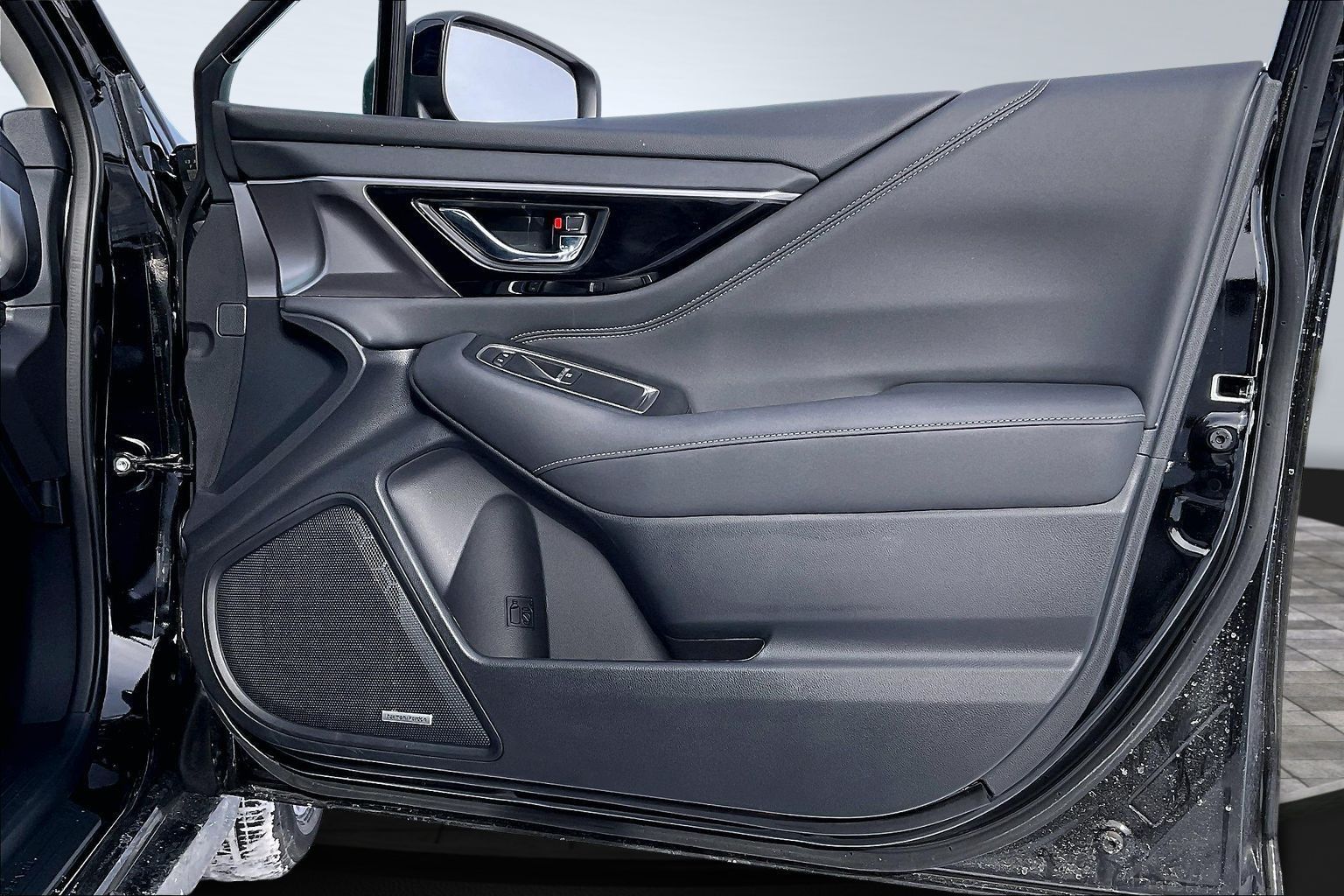 2025 SUBARU LEGACY - Image 14