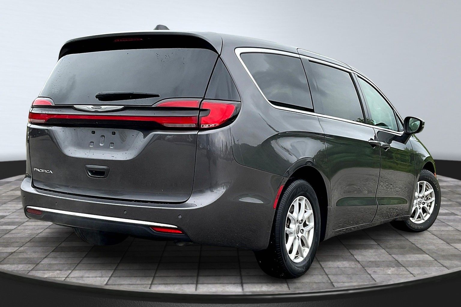 Used 2023 Chrysler Pacifica Touring L with VIN 2C4RC1BG2PR546507 for sale in Lafayette, IN