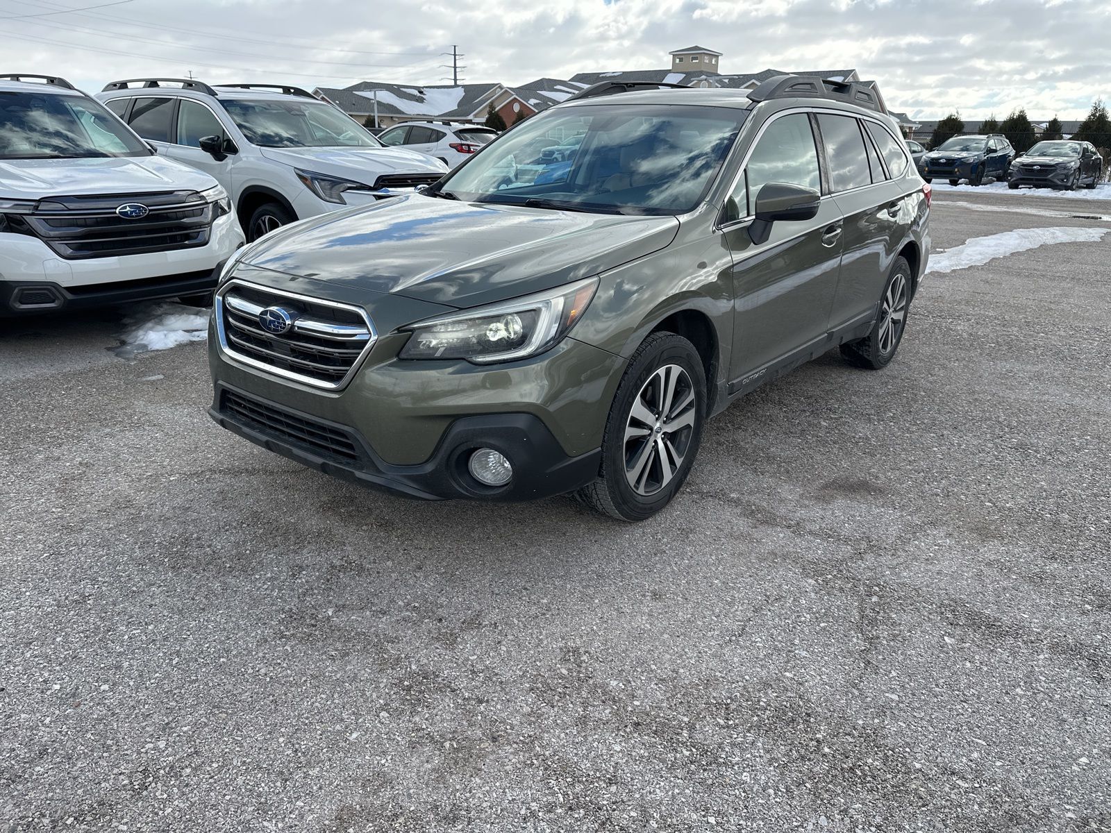 2019 SUBARU OUTBACK - Image 1