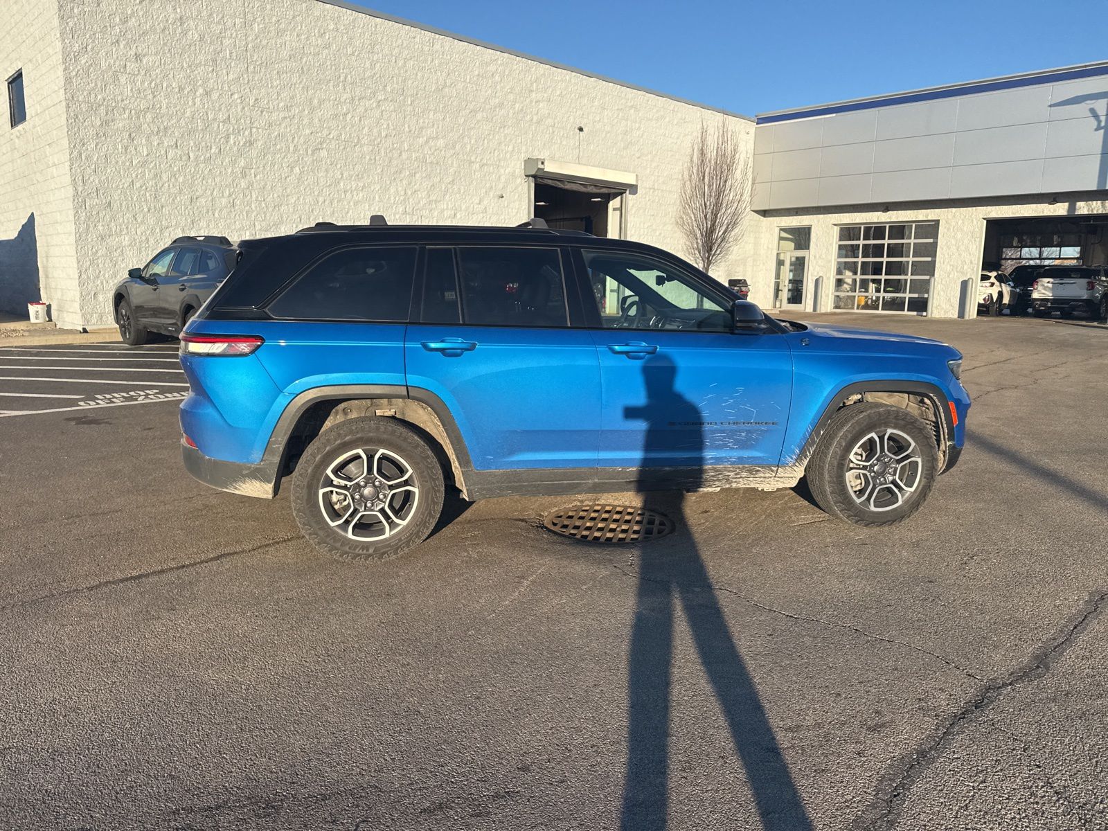 2022 JEEP GRAND CHEROKEE - Image 12