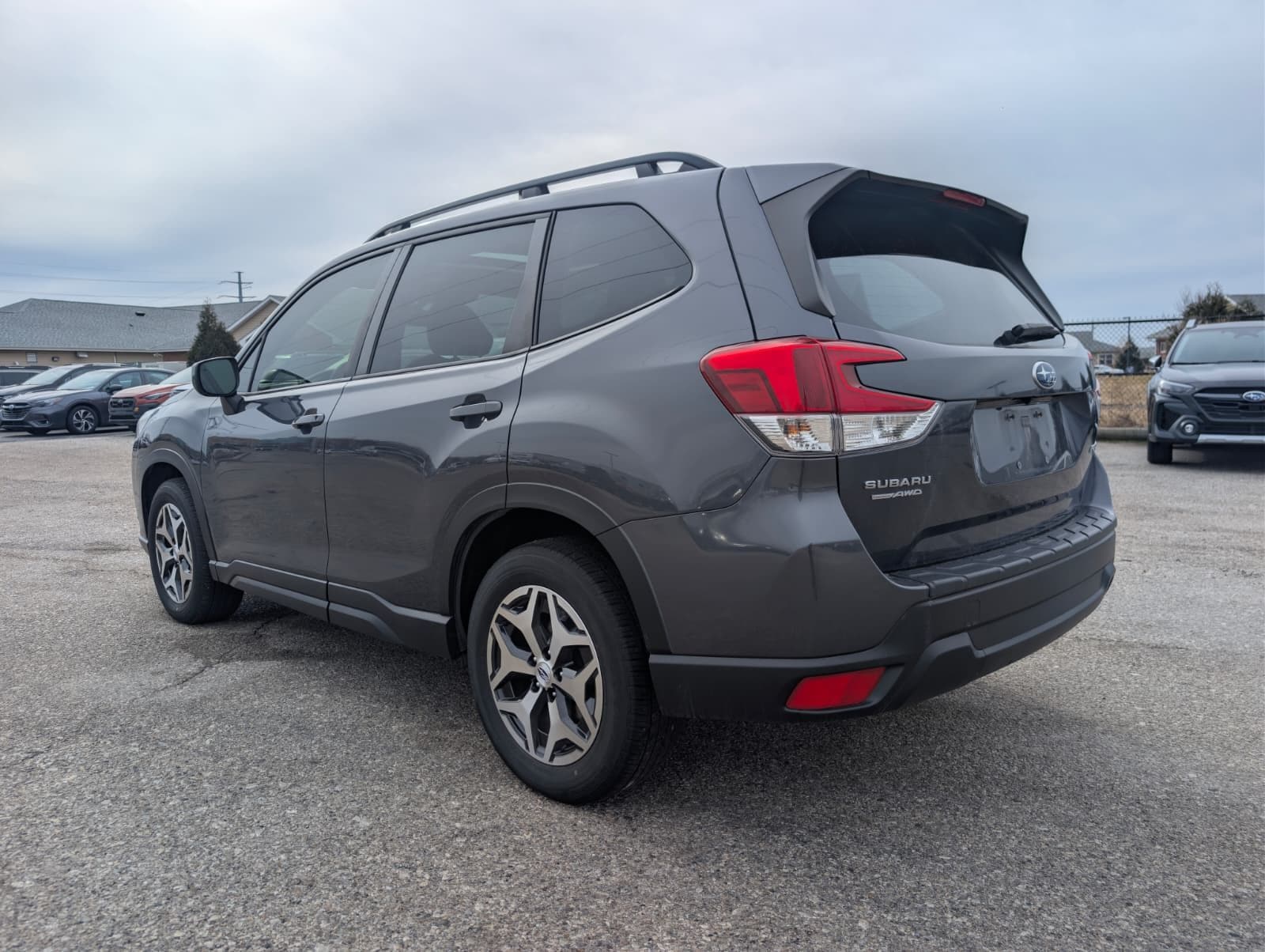 2023 SUBARU FORESTER - Image 3