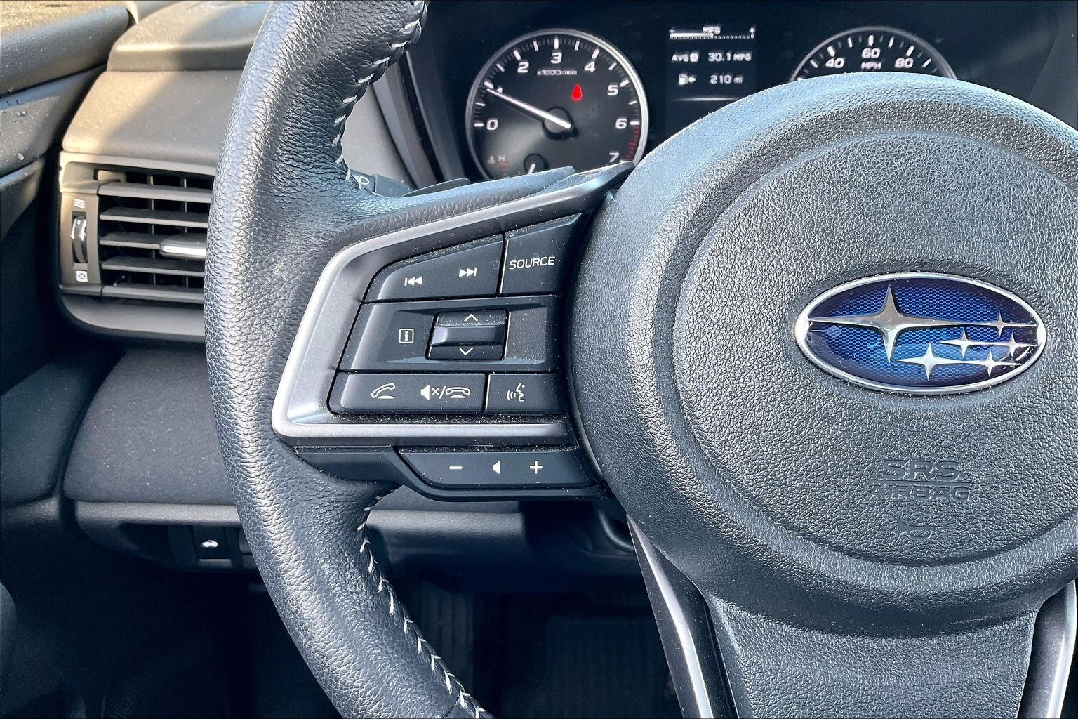 2023 SUBARU LEGACY - Image 13