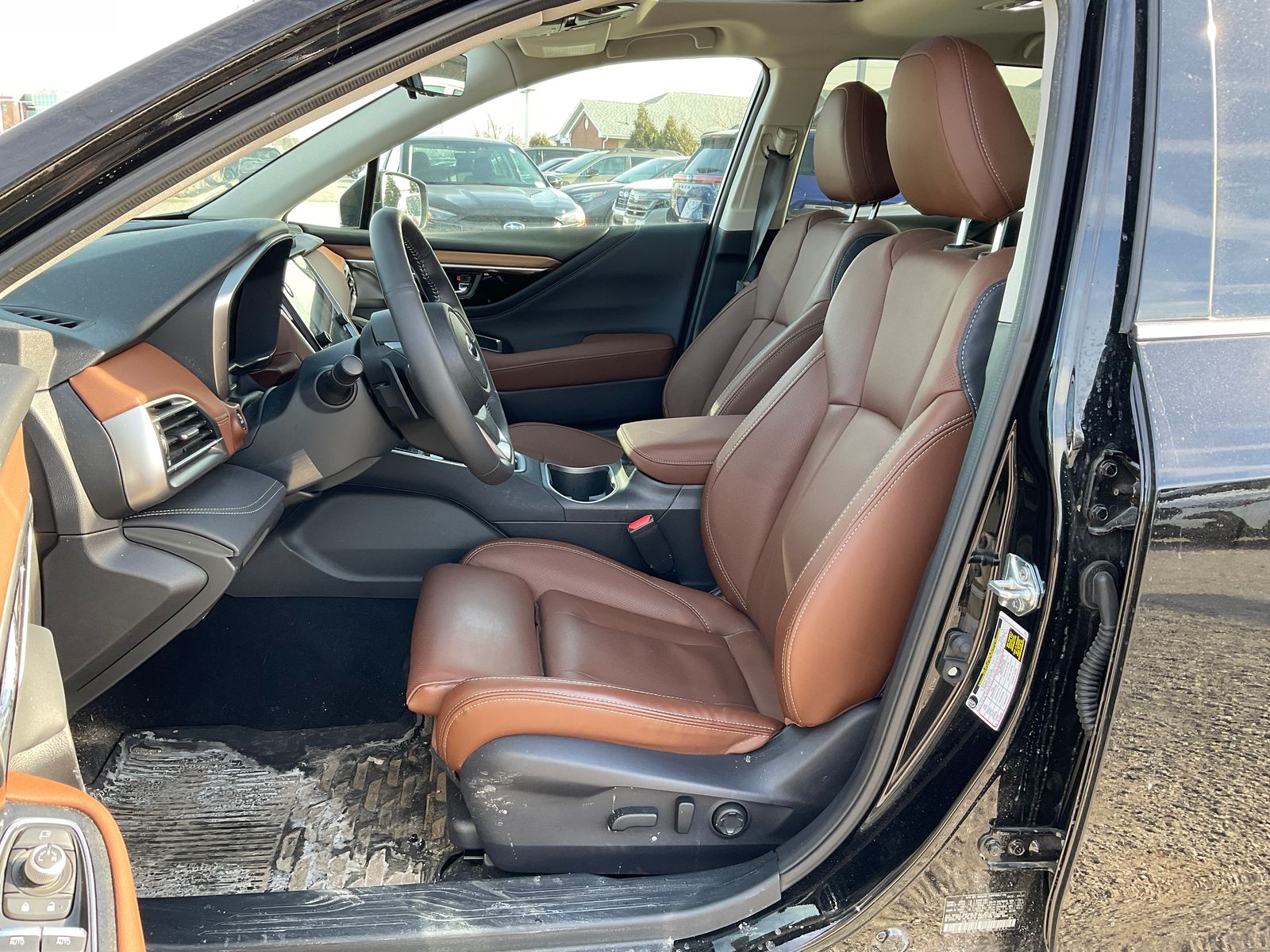 2025 SUBARU OUTBACK - Image 8