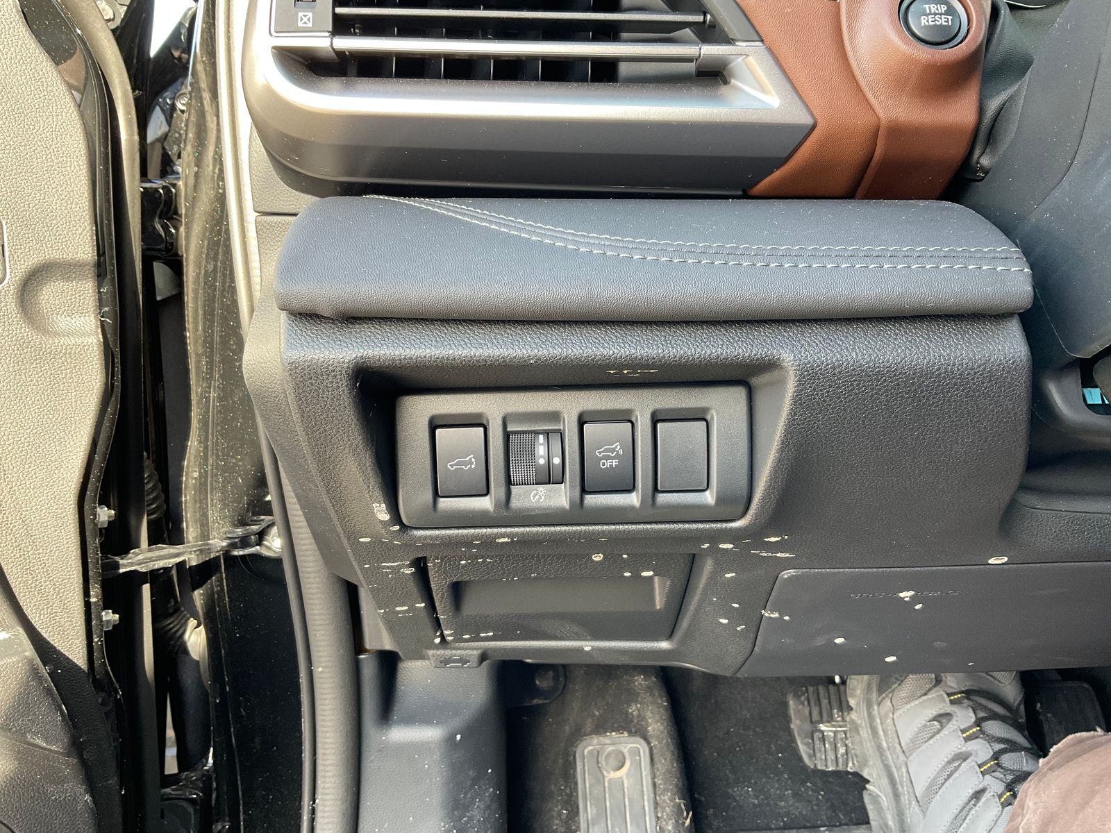 2025 SUBARU OUTBACK - Image 6