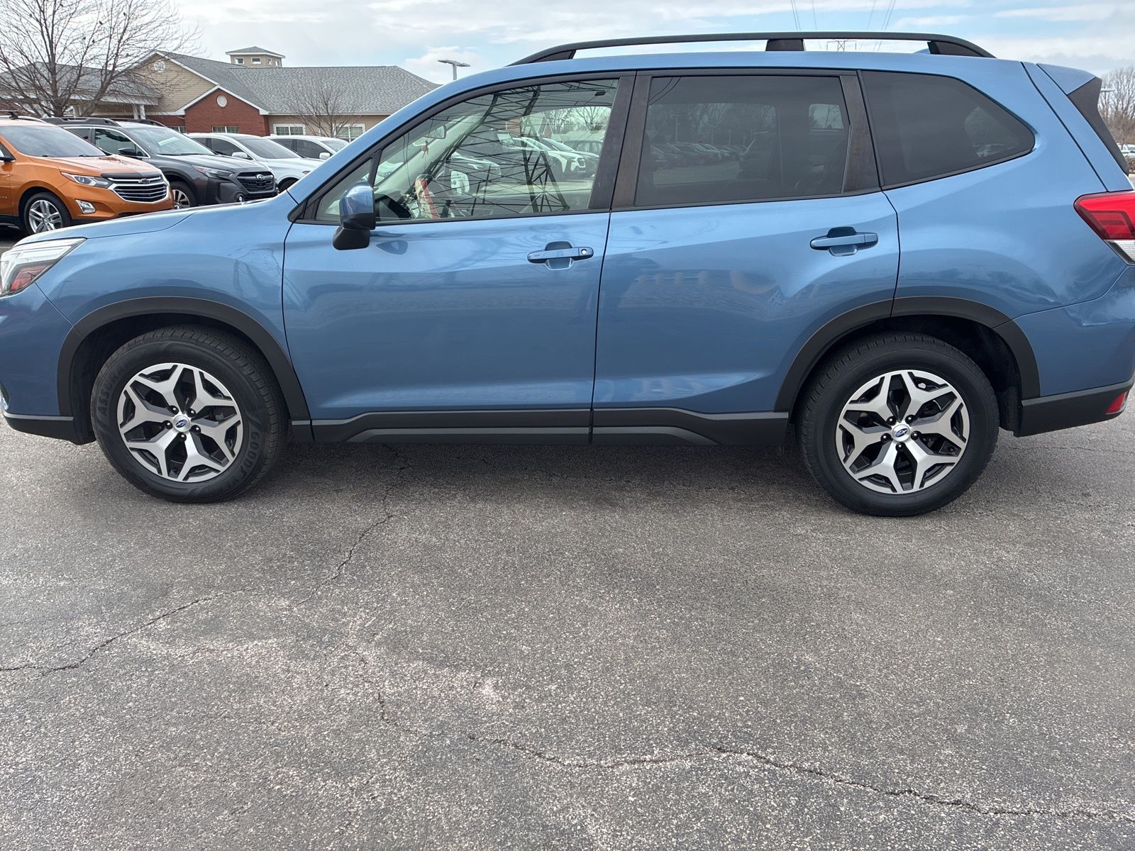 2021 SUBARU FORESTER - Image 8