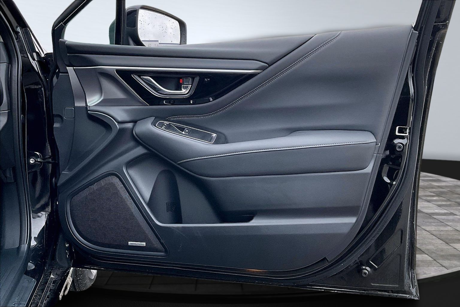 2025 SUBARU LEGACY - Image 18