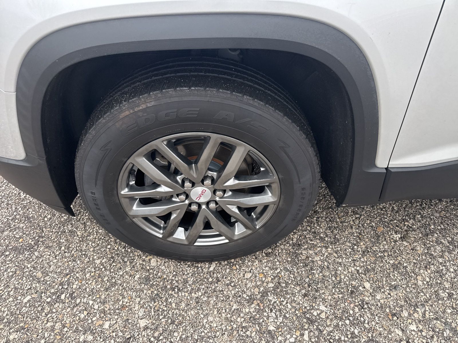 2017 GMC ACADIA - Image 19