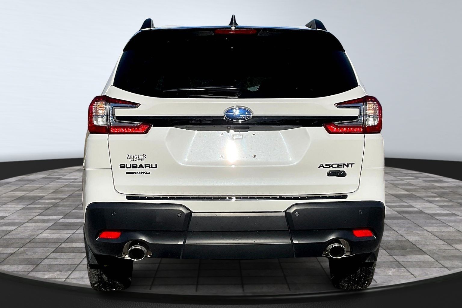 2025 Subaru Ascent Onyx Edition photo 4