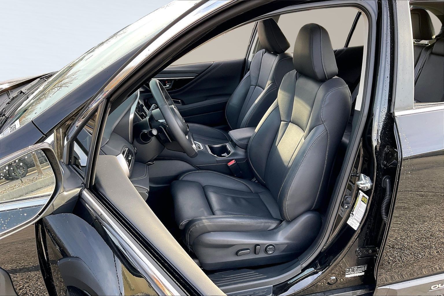 2025 SUBARU OUTBACK - Image 26