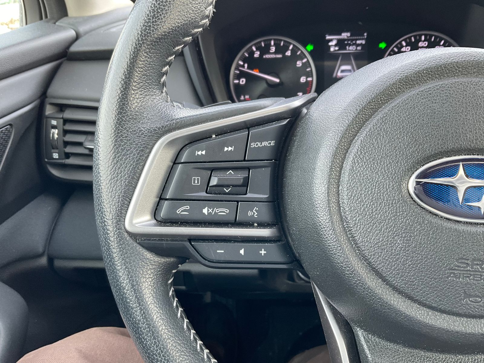 2023 SUBARU LEGACY - Image 13