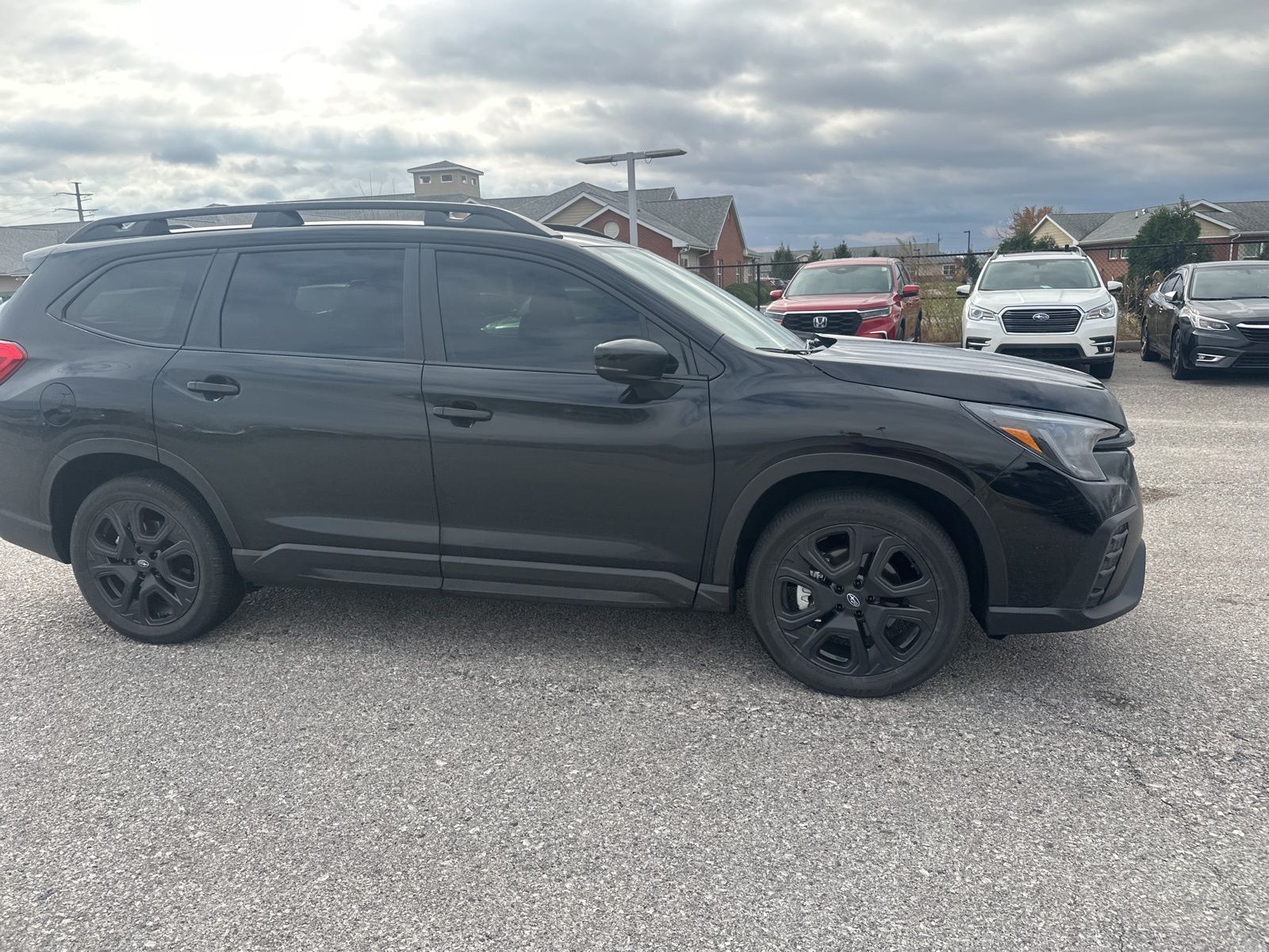 2024 Subaru Ascent Onyx Edition photo 4