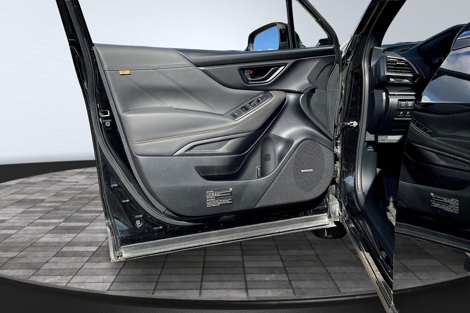 2024 SUBARU FORESTER - Image 17