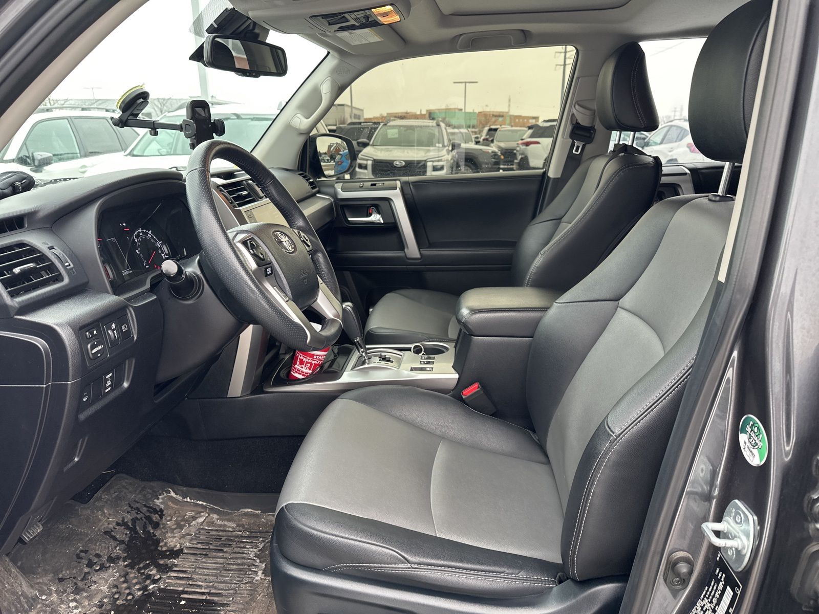 2021 TOYOTA 4RUNNER - Image 12