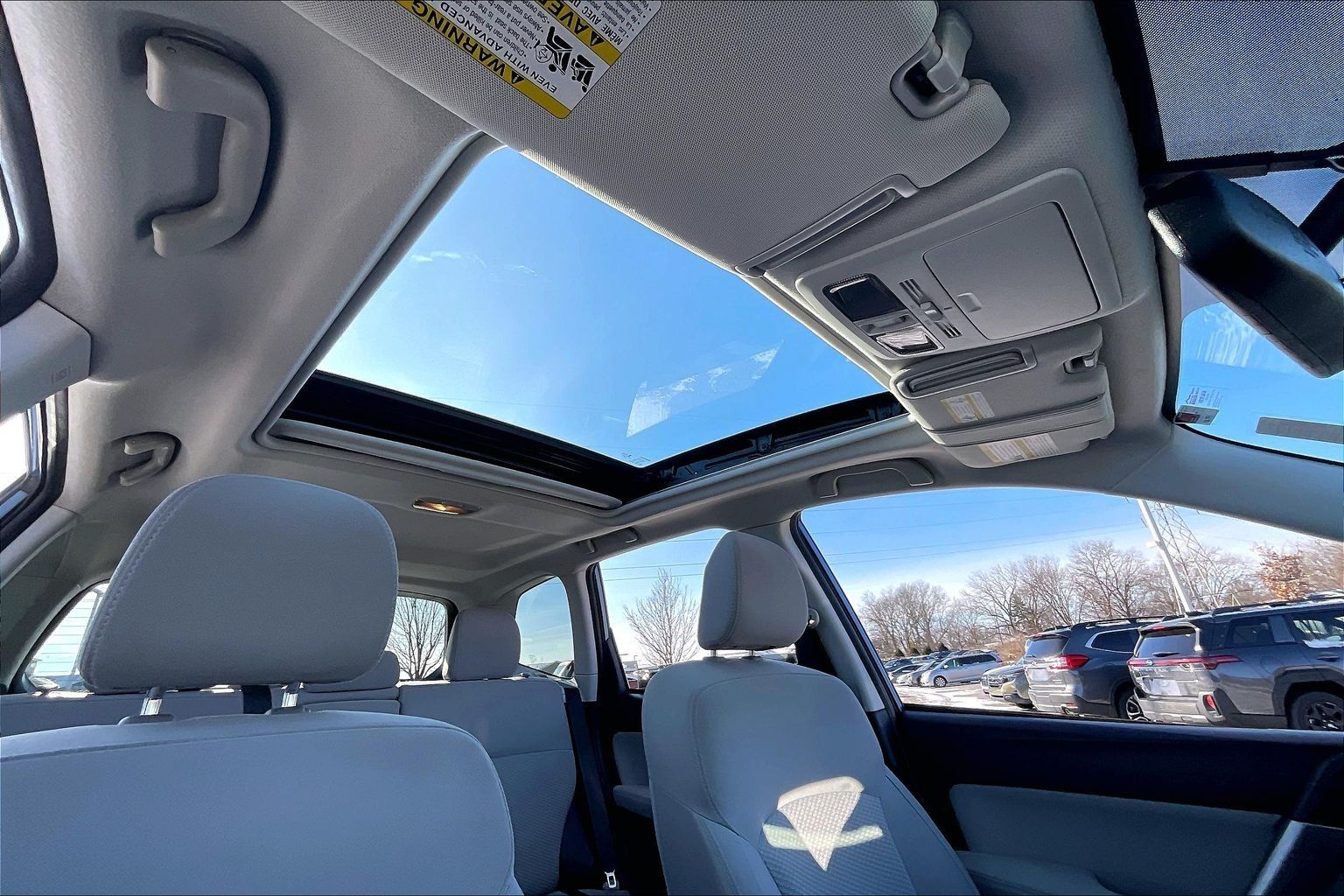 2015 SUBARU FORESTER - Image 16