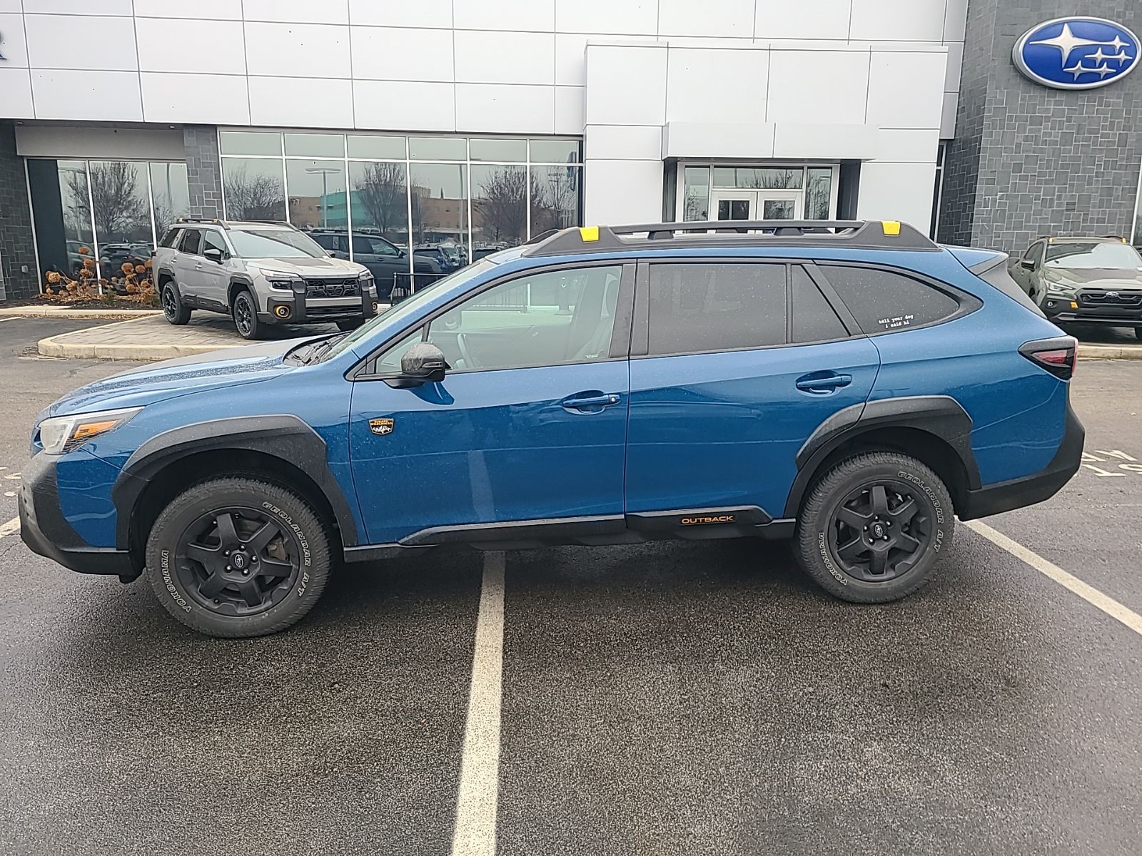 2023 SUBARU OUTBACK - Image 11