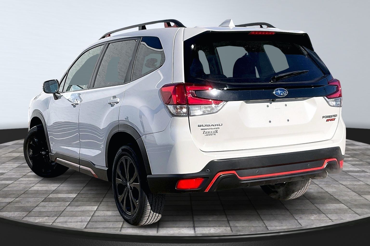 2023 SUBARU FORESTER - Image 11