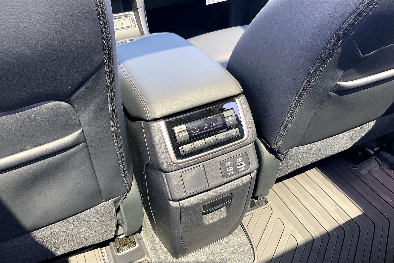 2026 Subaru Ascent Limited Bronze Edition - Photo 25