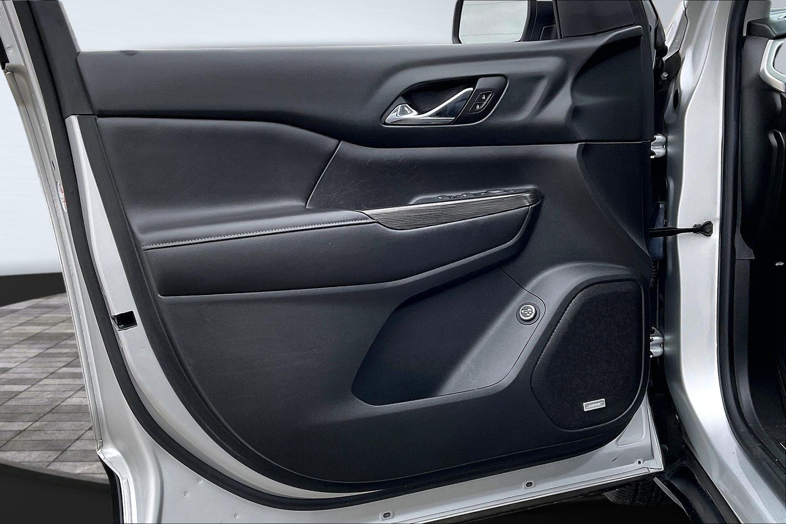 2017 GMC ACADIA - Image 16