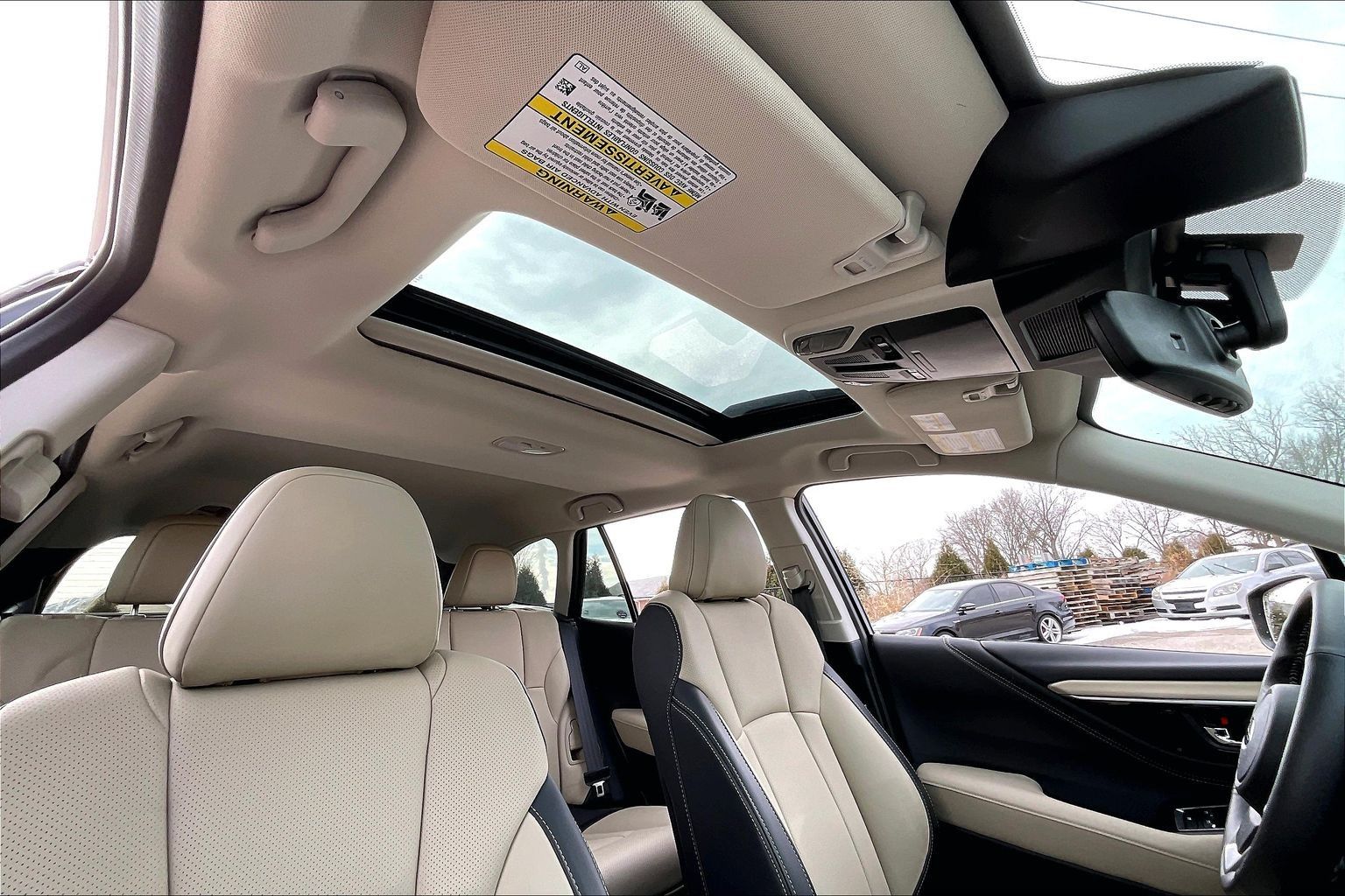 2025 SUBARU OUTBACK - Image 16