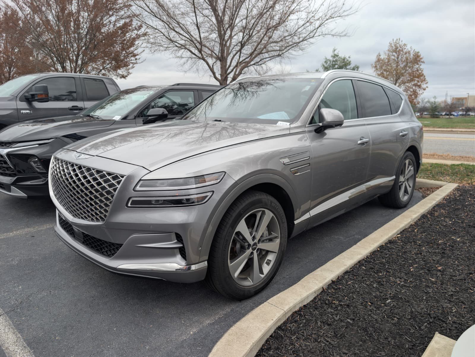 2023 GENESIS GV80 Standard's photo