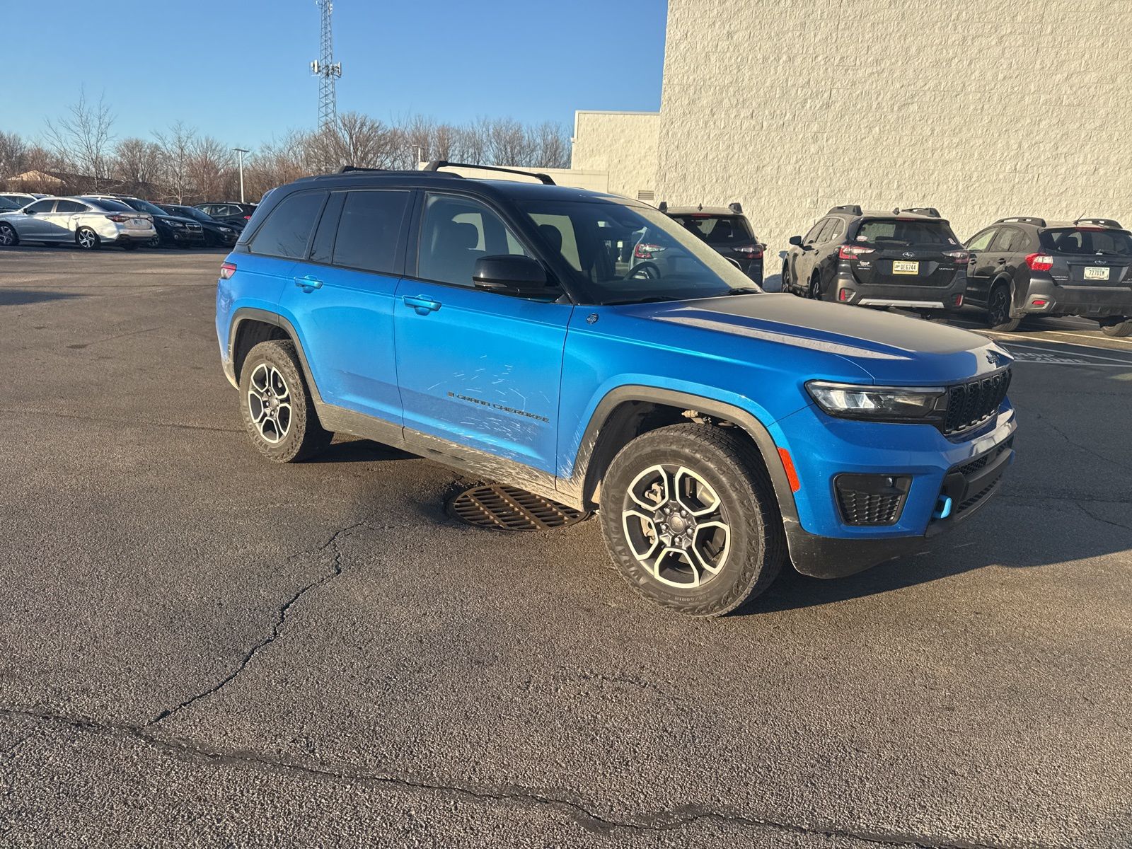 2022 JEEP GRAND CHEROKEE - Image 8