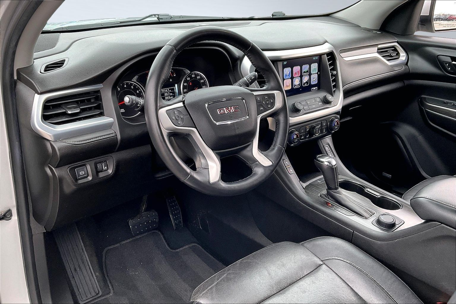 2017 GMC ACADIA - Image 12