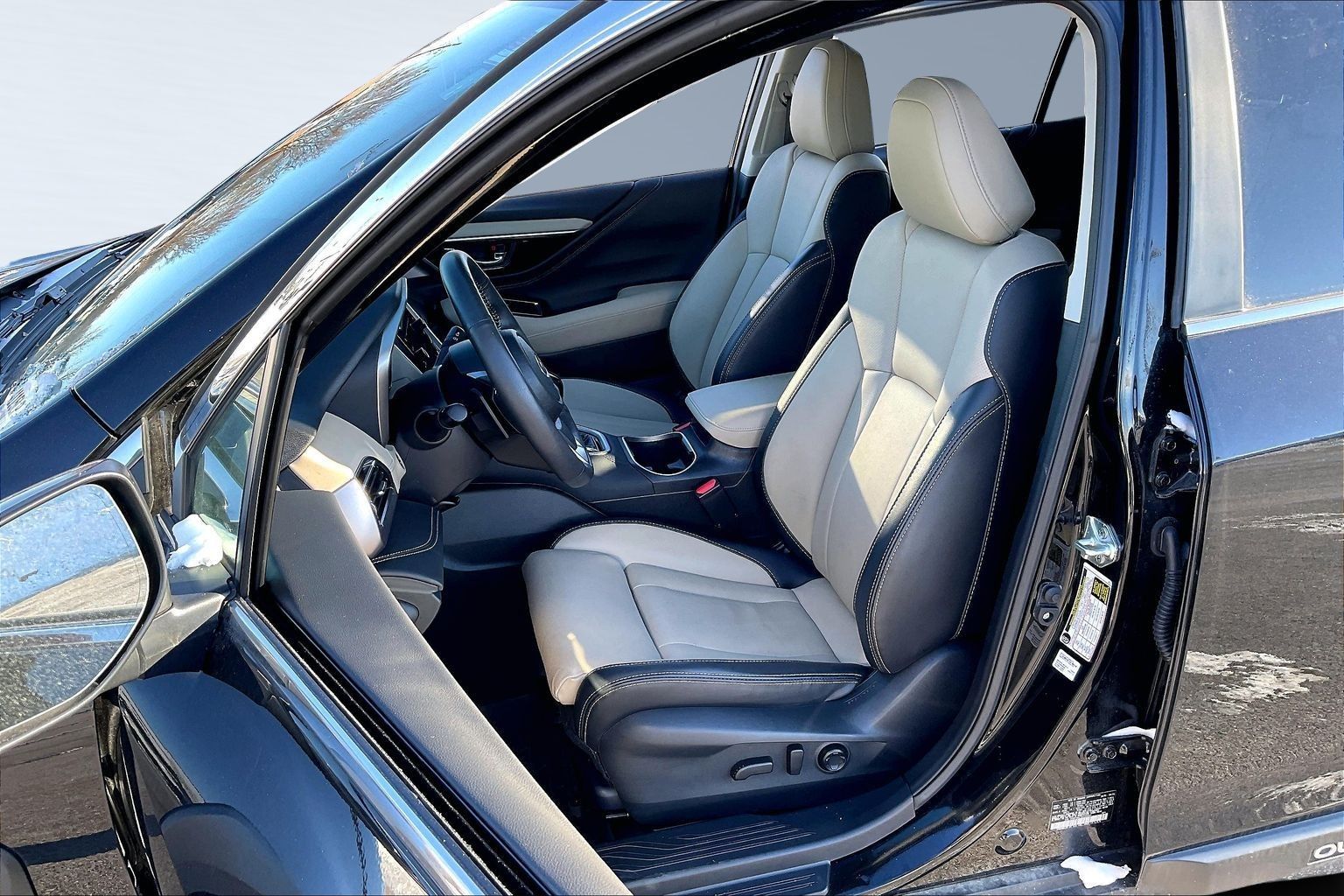 2025 SUBARU OUTBACK - Image 26