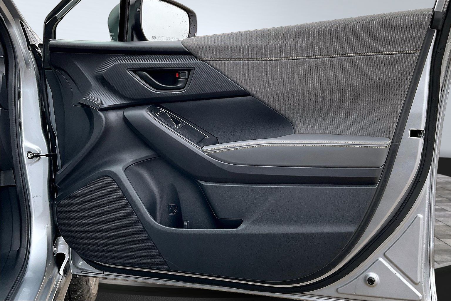 2025 SUBARU CROSSTREK - Image 18