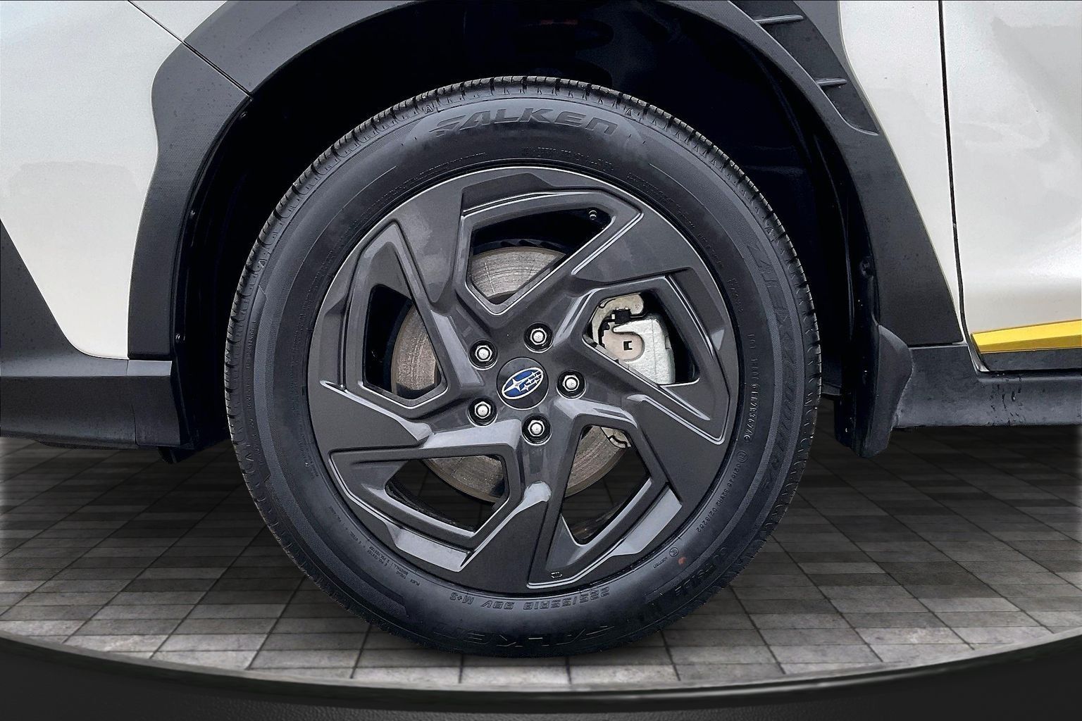 2025 SUBARU CROSSTREK - Image 8