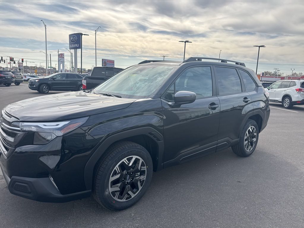 2026 Subaru Forester Premium photo 2