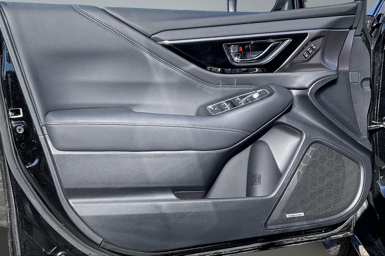 2025 SUBARU LEGACY - Image 17