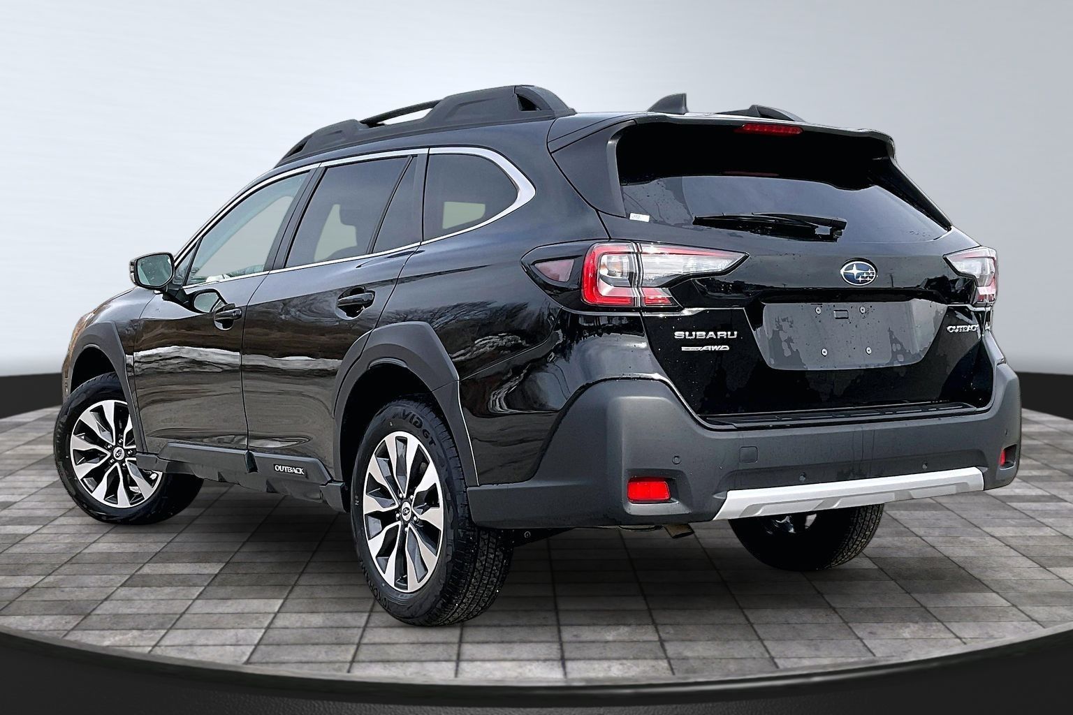 2025 SUBARU OUTBACK - Image 11