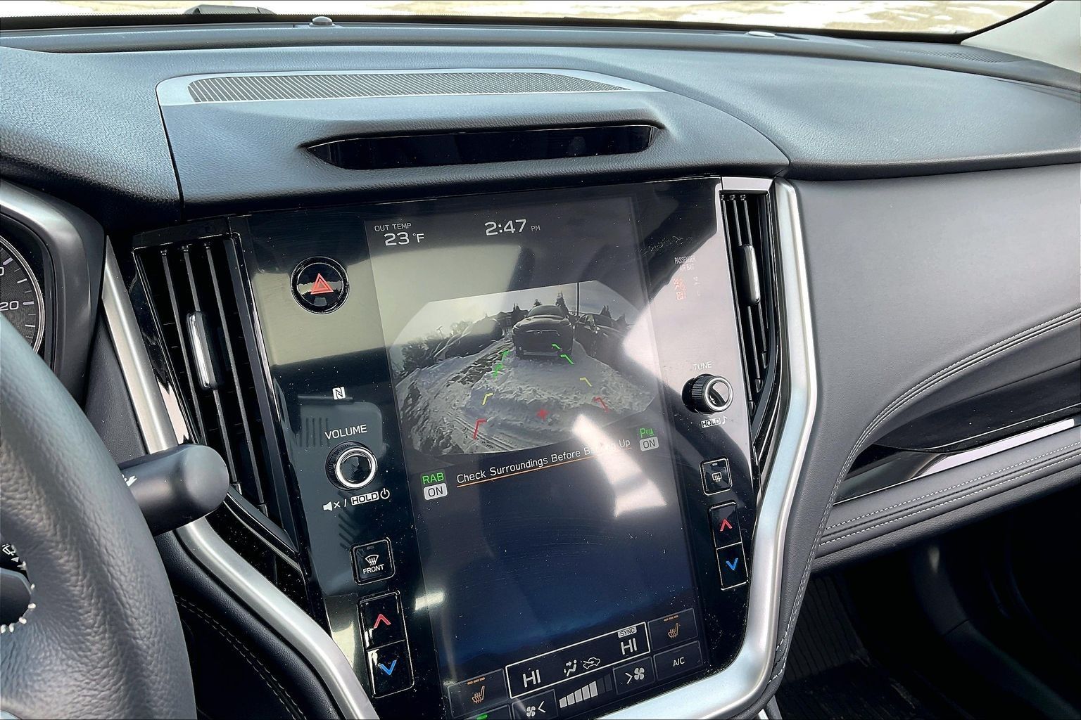 2025 SUBARU LEGACY - Image 18